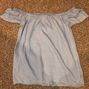 Light denim top